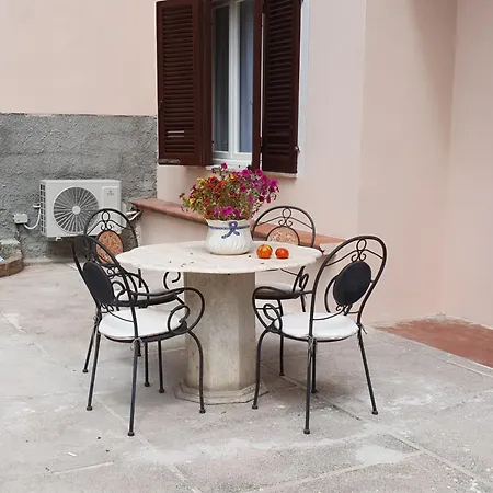 La Casa Senza Tempo *